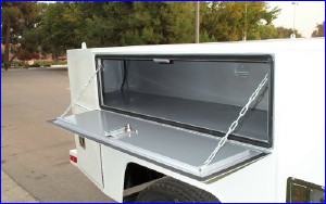 The storm window compartment